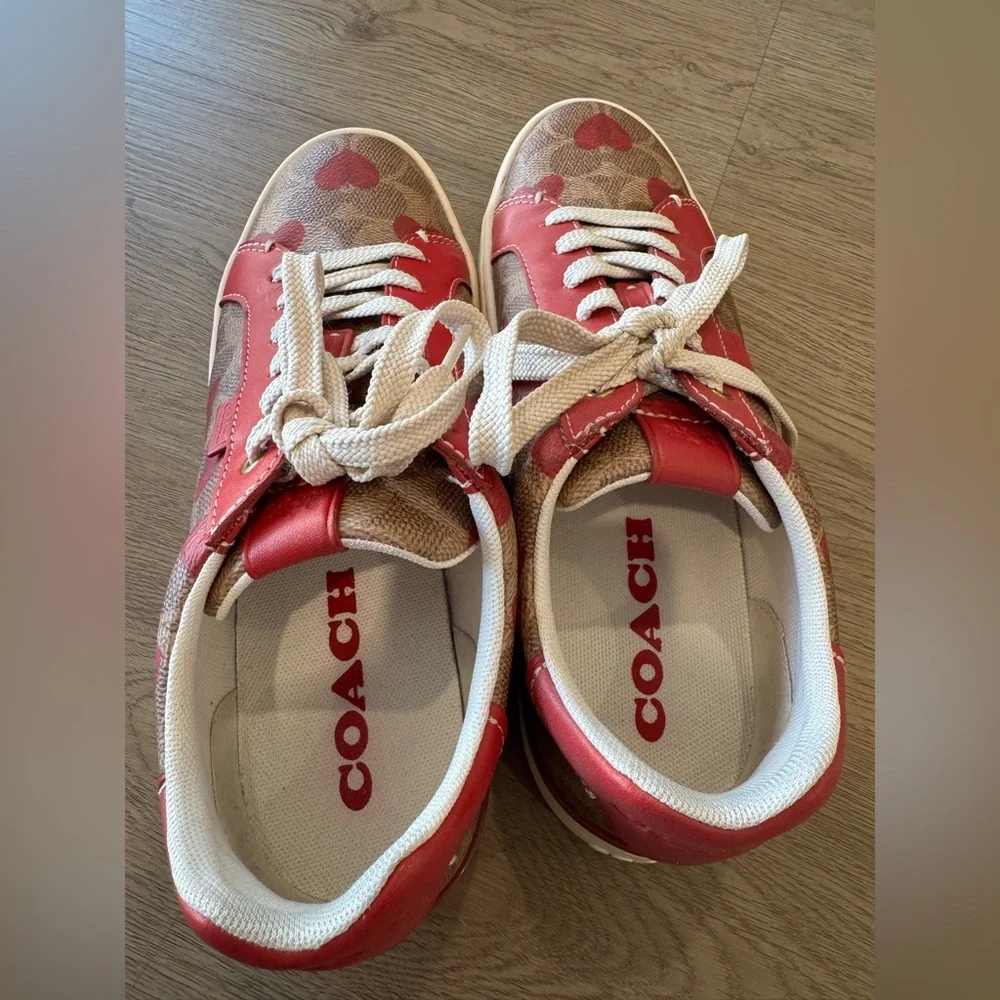 ‼️SOLD‼️Coach Lowline Low Top Sneakers In Signature Canvas With Res Heart Print - Picture 11 of 15